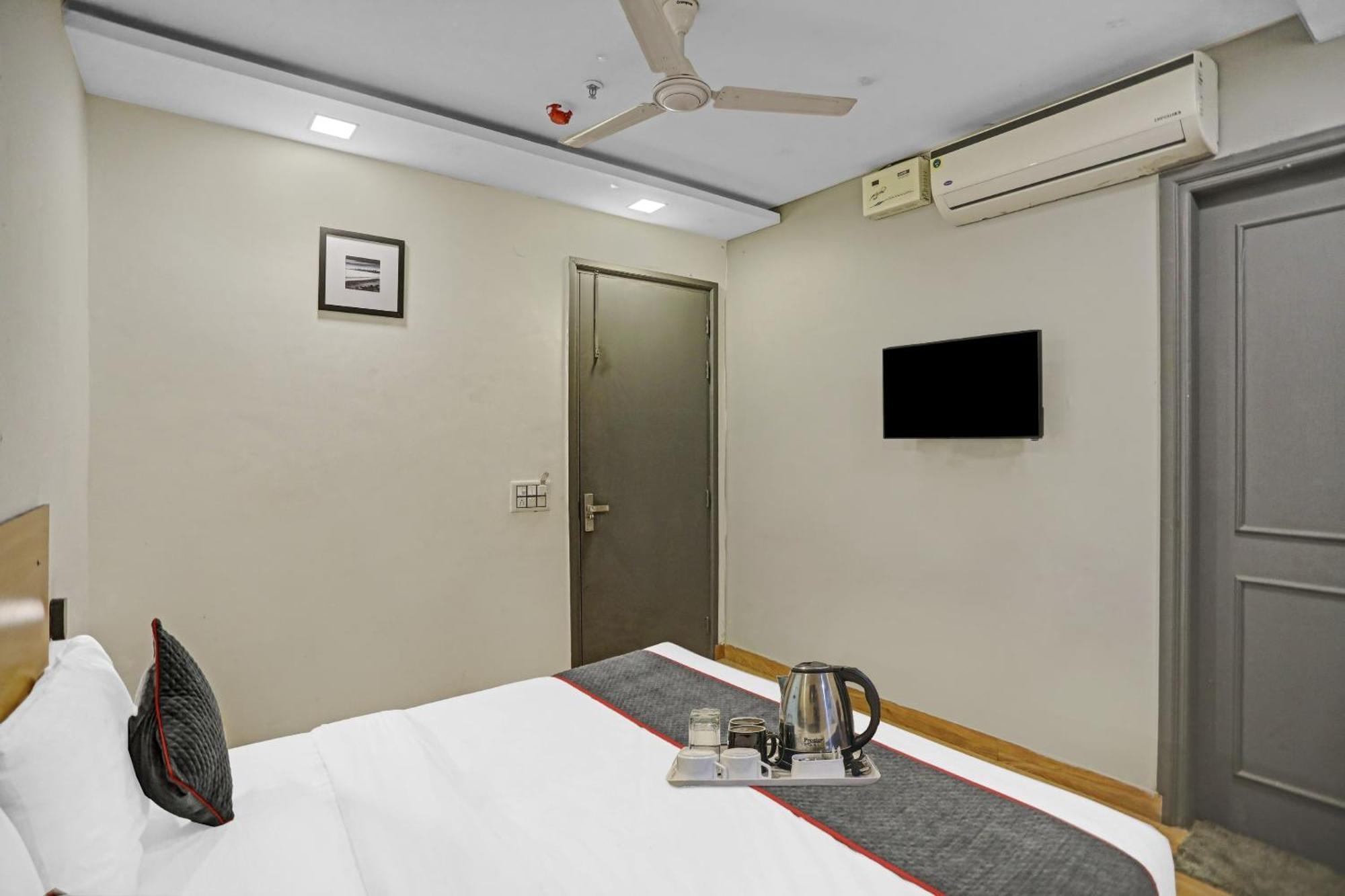 Super Townhouse Mannat Rohini 16 Hotel Delhi  Ngoại thất bức ảnh