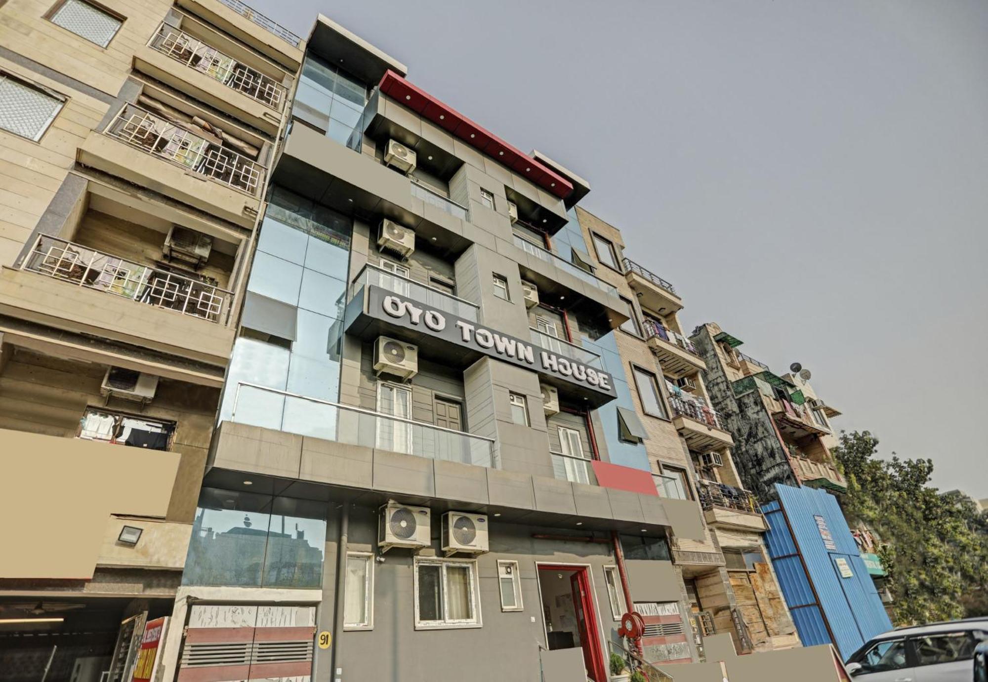 Super Townhouse Mannat Rohini 16 Hotel Delhi  Ngoại thất bức ảnh